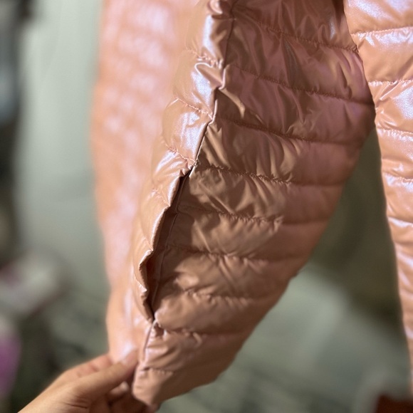 New Youth Land’s End Light Puffer Pink Coat with Iridescent Sheen, 14h 16h - Picture 5 of 9